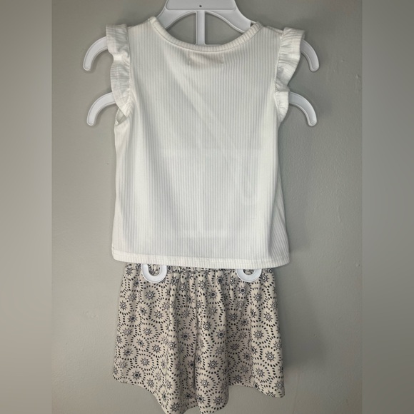 Btween 2 Piece White Ribbed Tank Top And Cream & Black Shorts Set Girls Size 3T - Picture 3 of 5